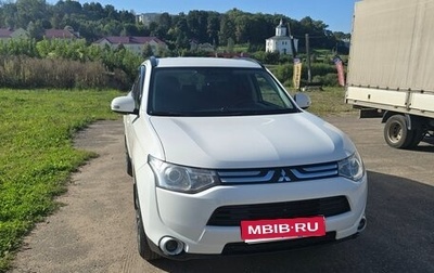 Mitsubishi Outlander III рестайлинг 3, 2013 год, 1 100 000 рублей, 1 фотография