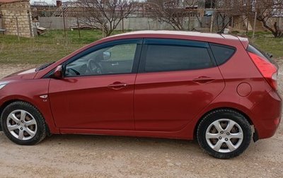 Hyundai Solaris II рестайлинг, 2012 год, 690 000 рублей, 1 фотография