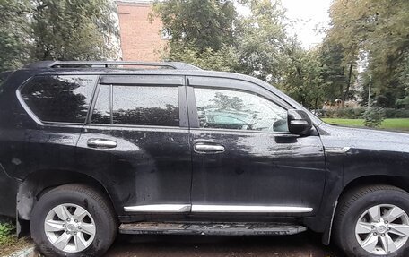 Toyota Land Cruiser Prado 150 рестайлинг 2, 2020 год, 3 700 000 рублей, 4 фотография
