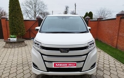 Toyota Noah III, 2017 год, 2 480 000 рублей, 1 фотография