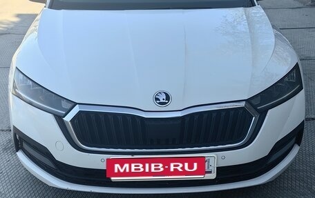 Skoda Octavia IV, 2022 год, 1 750 000 рублей, 2 фотография