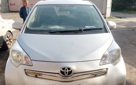 Toyota Ractis II, 2011 год, 780 000 рублей, 1 фотография