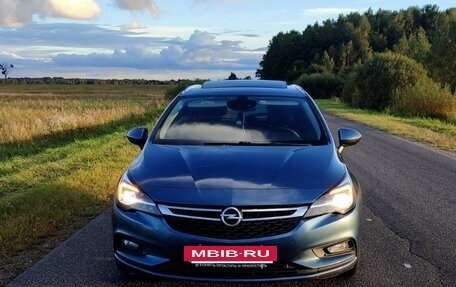 Opel Astra K, 2016 год, 1 050 000 рублей, 4 фотография