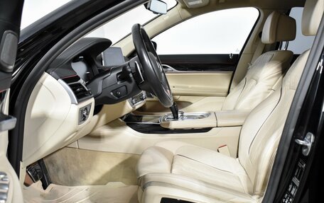 BMW 7 серия, 2019 год, 5 990 000 рублей, 12 фотография
