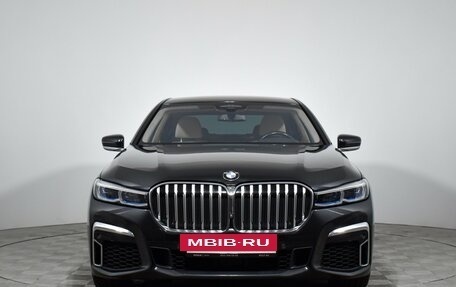 BMW 7 серия, 2019 год, 5 990 000 рублей, 2 фотография