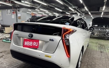 Toyota Prius IV XW50, 2018 год, 1 600 000 рублей, 10 фотография