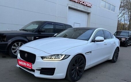 Jaguar XE I рестайлинг, 2015 год, 1 500 000 рублей, 2 фотография
