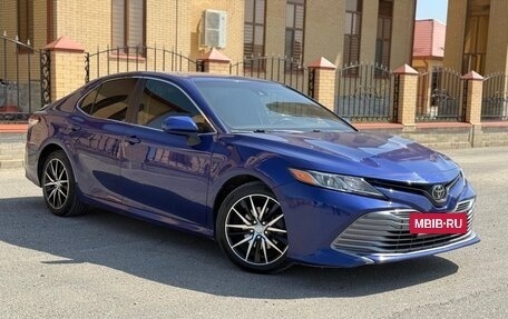 Toyota Camry, 2017 год, 1 590 000 рублей, 2 фотография