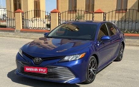 Toyota Camry, 2017 год, 1 590 000 рублей, 3 фотография