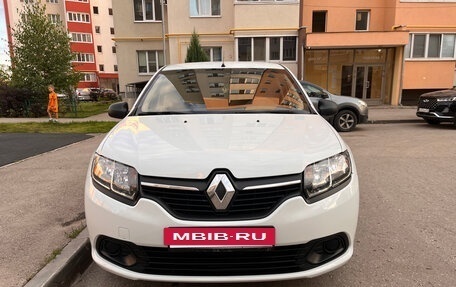 Renault Logan II, 2015 год, 720 000 рублей, 2 фотография