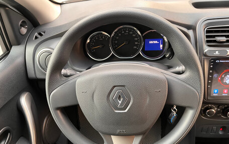 Renault Logan II, 2015 год, 720 000 рублей, 11 фотография