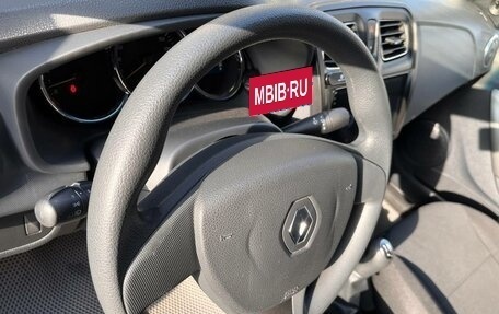 Renault Logan II, 2015 год, 720 000 рублей, 17 фотография