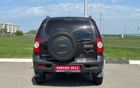Chevrolet Niva I рестайлинг, 2012 год, 600 000 рублей, 3 фотография
