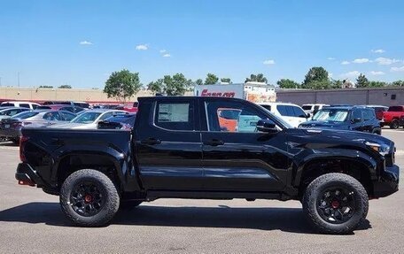Toyota Tacoma, 2025 год, 7 000 000 рублей, 2 фотография