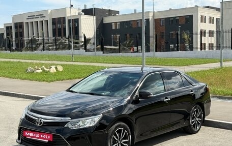 Toyota Camry, 2016 год, 2 200 000 рублей, 2 фотография