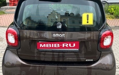 Smart Fortwo III, 2017 год, 1 885 000 рублей, 3 фотография