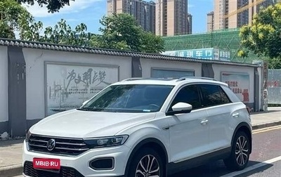 Volkswagen T-Roc I, 2022 год, 1 298 000 рублей, 1 фотография