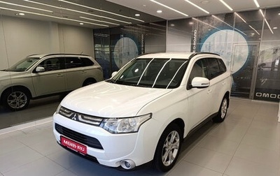 Mitsubishi Outlander III рестайлинг 3, 2013 год, 1 370 000 рублей, 1 фотография