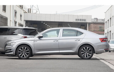 Skoda Superb III рестайлинг, 2025 год, 3 050 031 рублей, 4 фотография