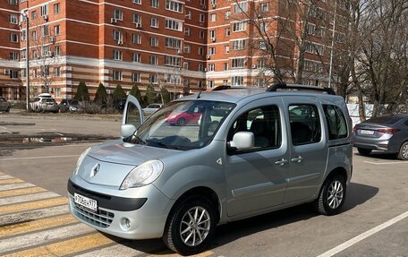 Renault Kangoo II рестайлинг, 2012 год, 990 000 рублей, 2 фотография