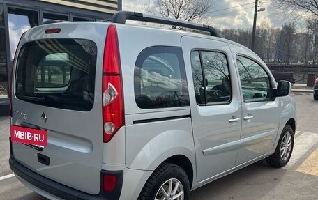 Renault Kangoo II рестайлинг, 2012 год, 990 000 рублей, 4 фотография