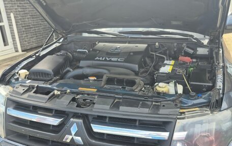 Mitsubishi Pajero IV, 2008 год, 1 400 000 рублей, 2 фотография