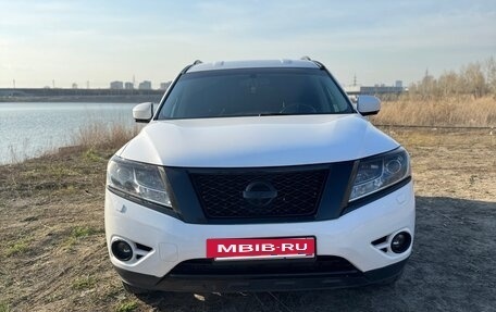Nissan Pathfinder, 2014 год, 2 150 000 рублей, 2 фотография