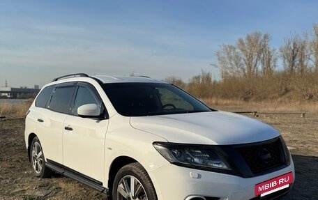 Nissan Pathfinder, 2014 год, 2 150 000 рублей, 3 фотография