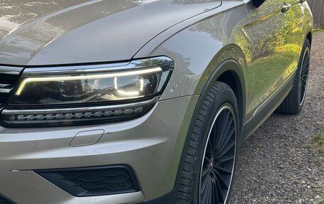 Volkswagen Tiguan II, 2017 год, 2 600 000 рублей, 2 фотография