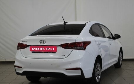 Hyundai Solaris II рестайлинг, 2017 год, 875 000 рублей, 8 фотография