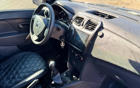 Renault Sandero II рестайлинг, 2015 год, 3 фотография