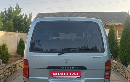 Toyota HiAce H100, 2002 год, 1 100 000 рублей, 4 фотография