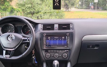 Volkswagen Jetta VI, 2015 год, 1 250 000 рублей, 7 фотография