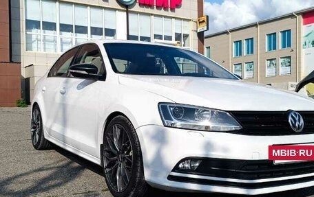 Volkswagen Jetta VI, 2015 год, 1 250 000 рублей, 4 фотография