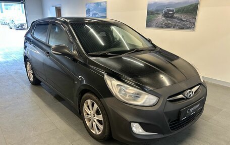 Hyundai Solaris II рестайлинг, 2011 год, 559 000 рублей, 3 фотография