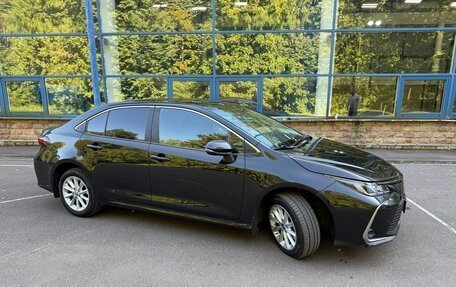 Toyota Corolla, 2021 год, 2 200 000 рублей, 5 фотография