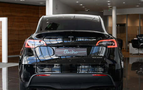 Tesla Model Y I, 2024 год, 7 300 000 рублей, 6 фотография