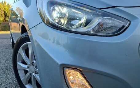 Hyundai Solaris II рестайлинг, 2011 год, 960 000 рублей, 5 фотография