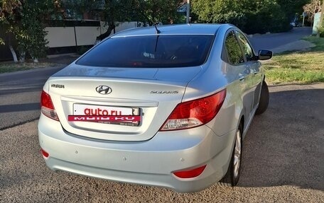 Hyundai Solaris II рестайлинг, 2011 год, 960 000 рублей, 3 фотография