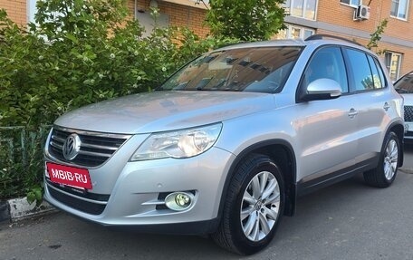 Volkswagen Tiguan I, 2010 год, 950 000 рублей, 2 фотография