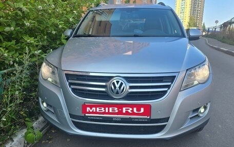 Volkswagen Tiguan I, 2010 год, 950 000 рублей, 3 фотография