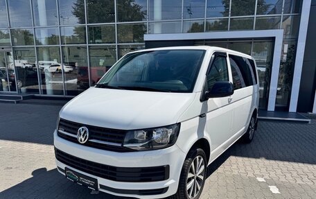 Volkswagen Caravelle T6 рестайлинг, 2016 год, 3 280 000 рублей, 2 фотография