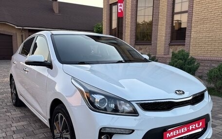 KIA Rio IV, 2018 год, 1 900 000 рублей, 2 фотография