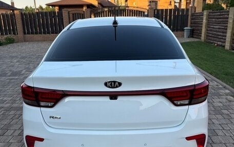 KIA Rio IV, 2018 год, 1 900 000 рублей, 5 фотография