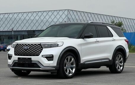 Ford Explorer VI, 2021 год, 2 420 000 рублей, 3 фотография