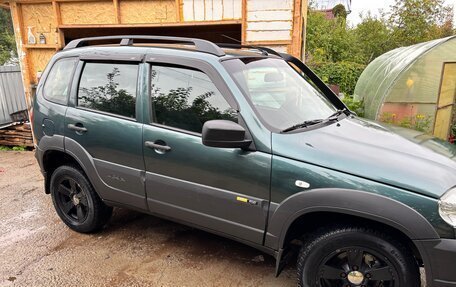 Chevrolet Niva I рестайлинг, 2016 год, 790 000 рублей, 2 фотография