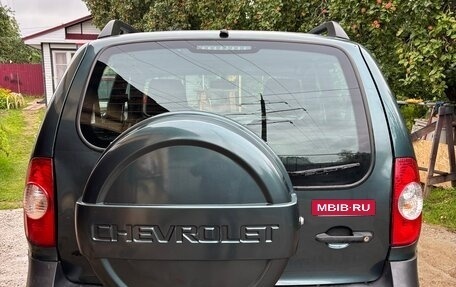 Chevrolet Niva I рестайлинг, 2016 год, 790 000 рублей, 3 фотография