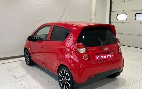 Chevrolet Spark III, 2013 год, 749 900 рублей, 2 фотография