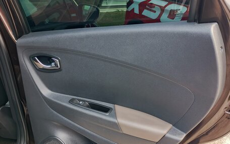 Renault Kaptur I рестайлинг, 2017 год, 1 380 000 рублей, 27 фотография