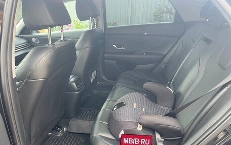 Hyundai Elantra, 2022 год, 2 400 000 рублей, 13 фотография